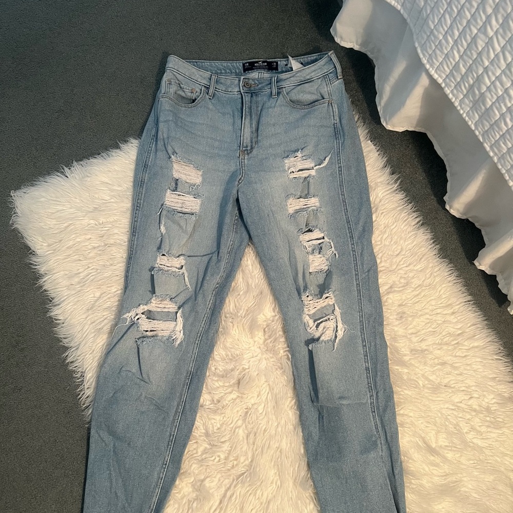 Hollister High Rise Light Blue Ripped Jeans - Picture 2 of 4